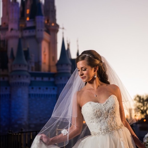 Meet Shannon - Picture 1 of 6